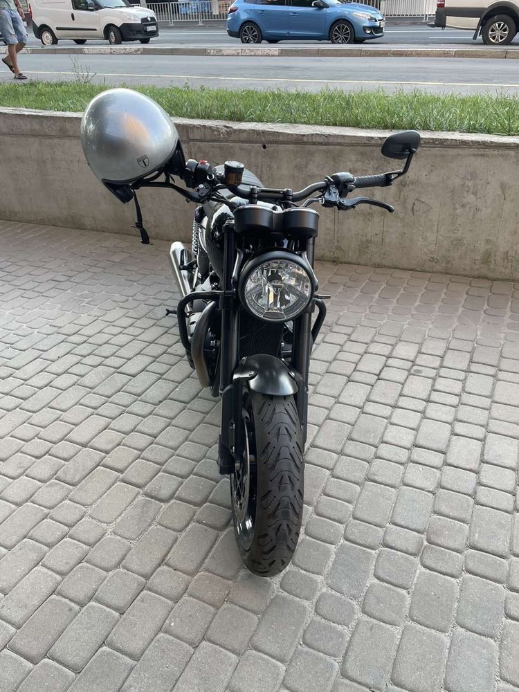 Triumph speed twin 1200
