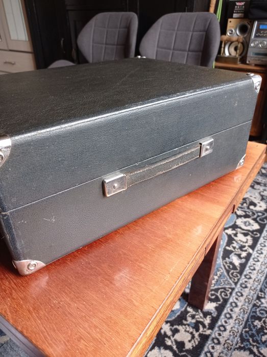 Patefon (gramofon) walizkowy) Thorens