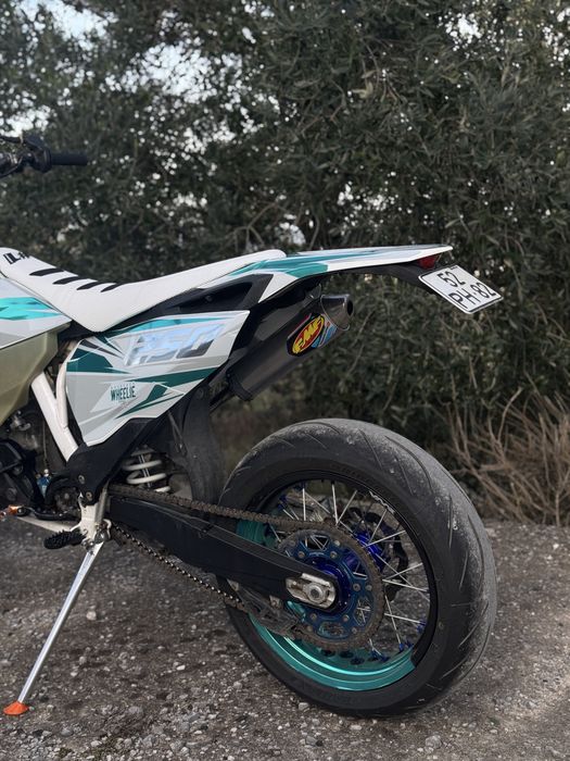 Husqvarna te250 supermoto full extras