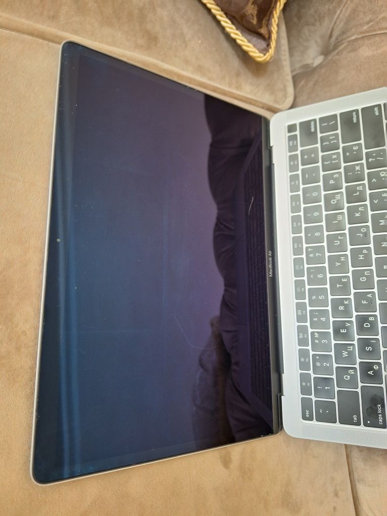 MacBook air 13" a1932 2019 Core i5