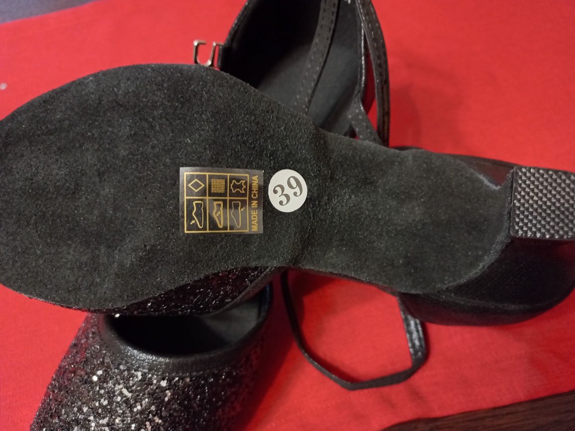 Buty do tańca Nowe r.39 wew.24,5cm