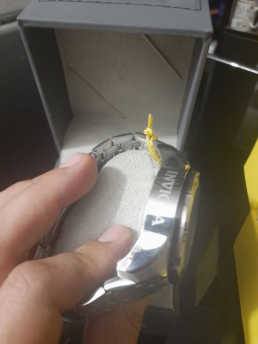 Relógio invicta original na caixa prateado