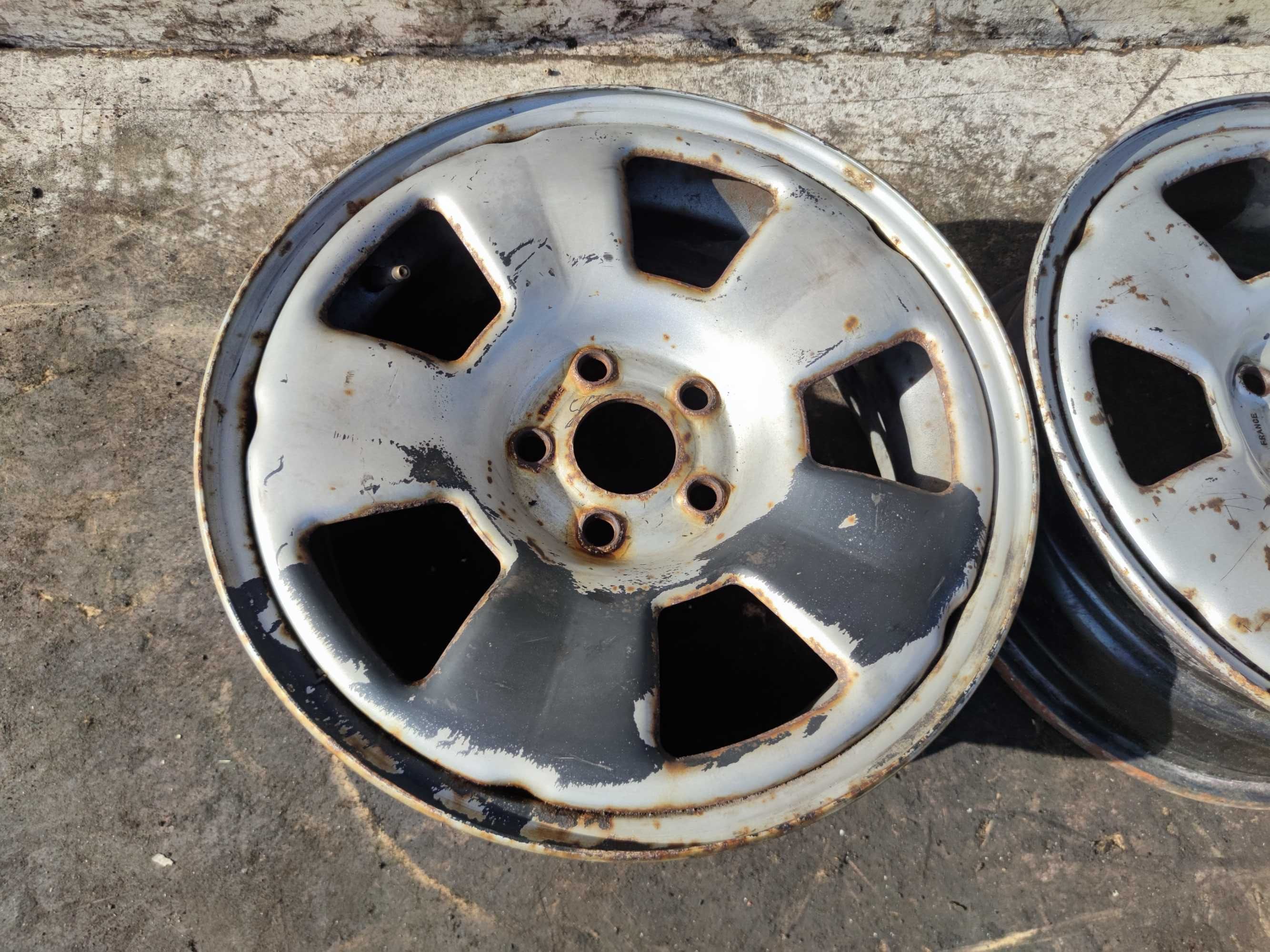 Felgi Stalowe Stalówki 16 5x108 6,5Jx16H2 ET36 Ford