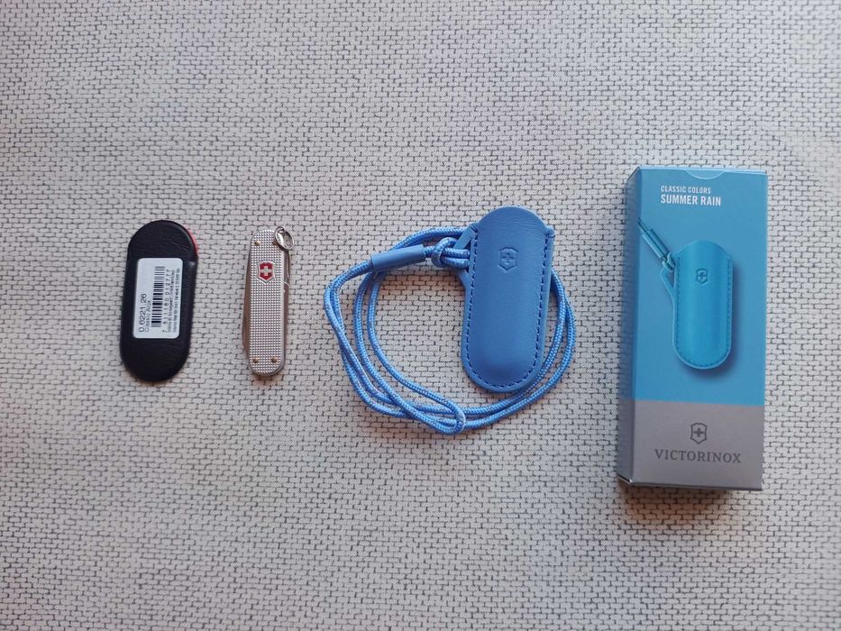 Scyzoryk Victorinox Classic SD Alox 0.6221.26 + etui