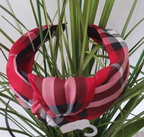 Stylowa opaska do włosów