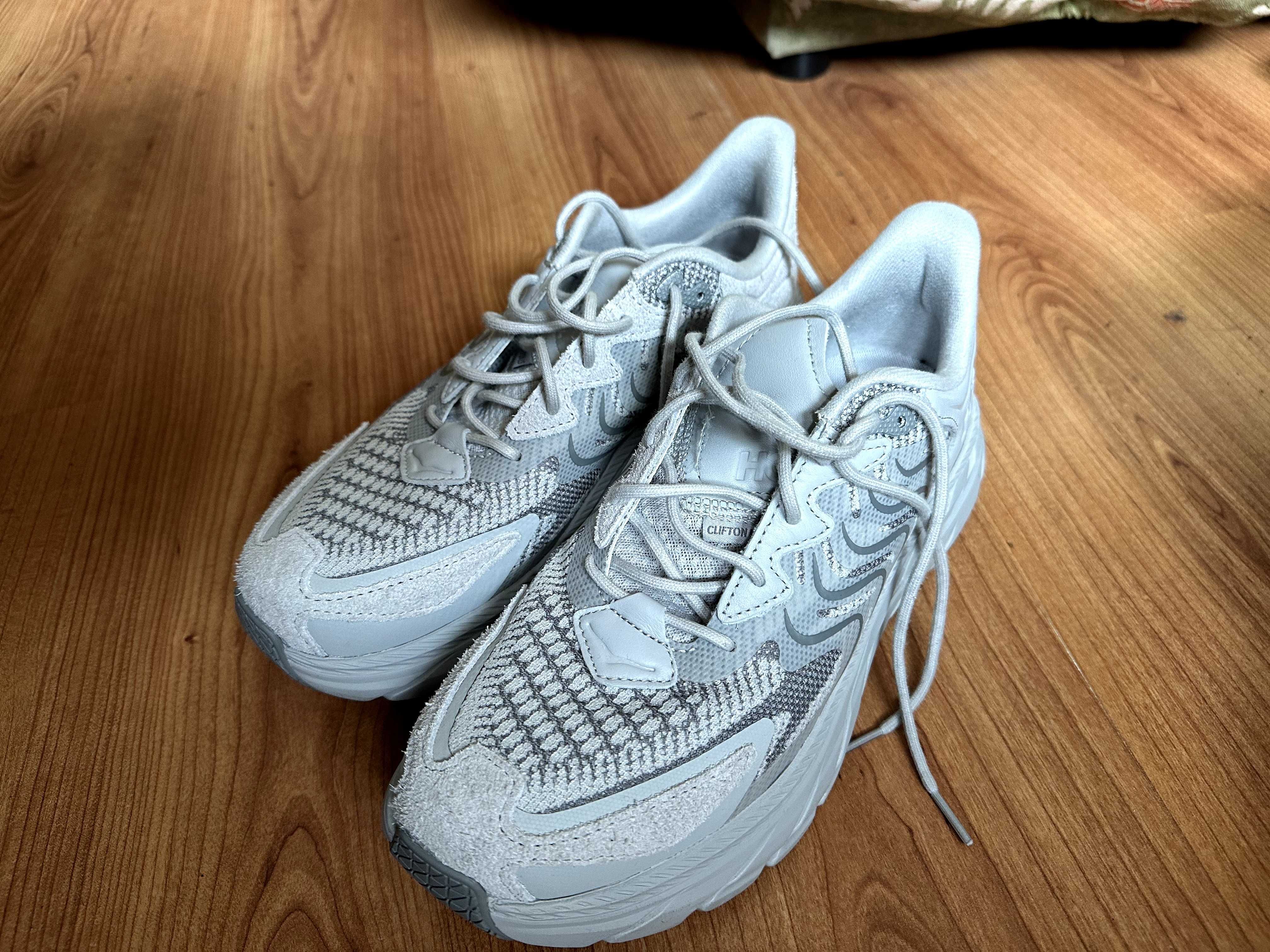 Кроссовки HOKA Clifton размер 41.5