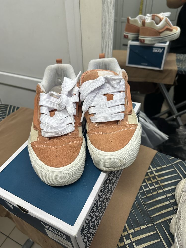 Vans vault knu skool