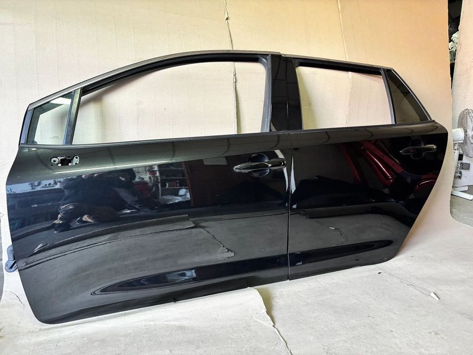 Drzwi lewy przód tył Toyota Corolla e21 LIFT 2023 209