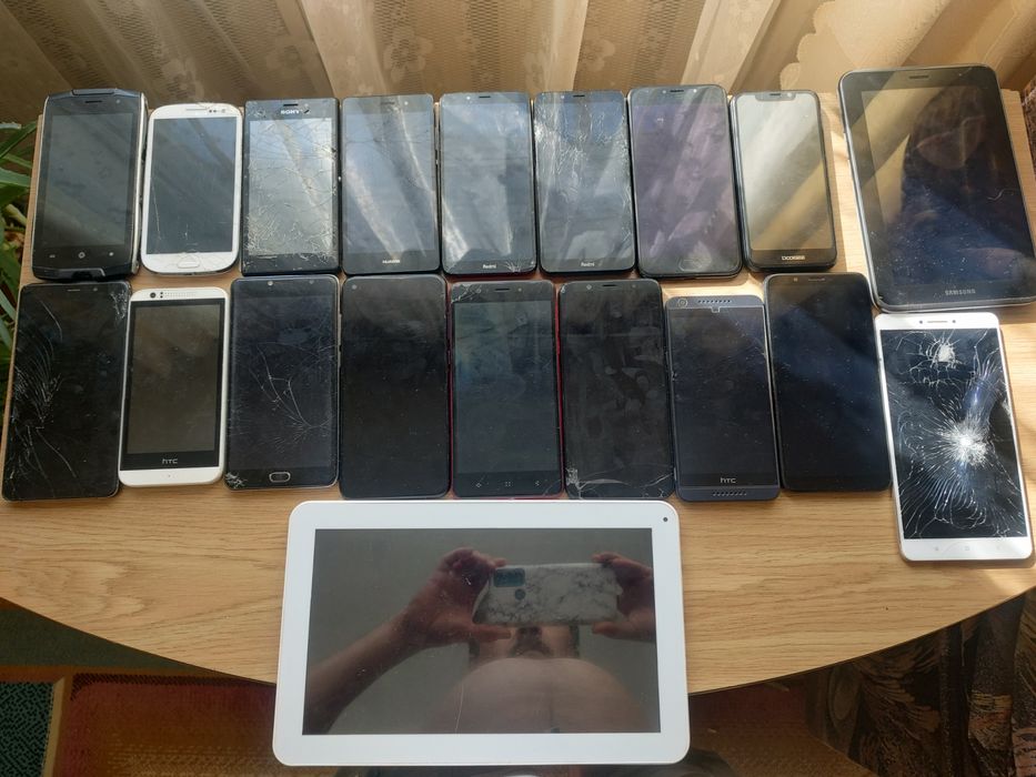 Samsung , Lg , HTC , Xiaomi ... На запчясти либо по запчястям