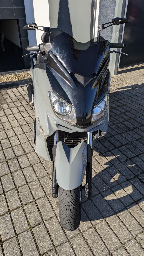 Yamaha X max 250