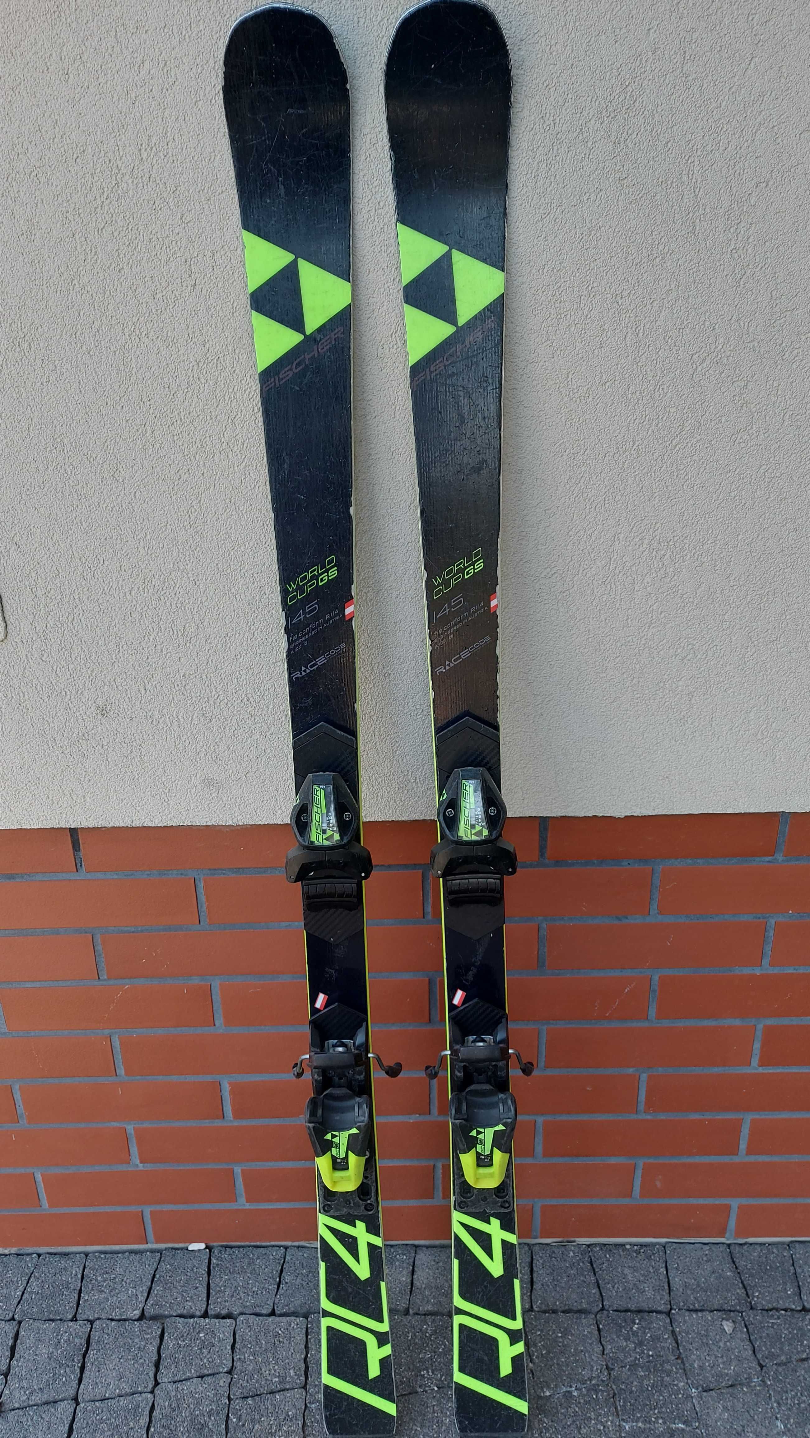 Narty Fischer GS, 145 cm.