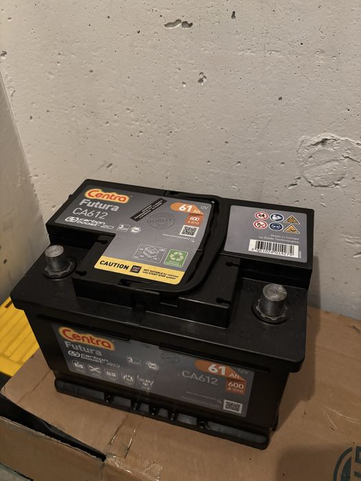 Sprzedam akumulator Centra Futura CA612 61Ah