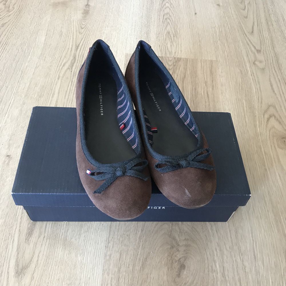 BALERINY zamszowe Tommy Hilfiger r. 36 j. NOWE!!!