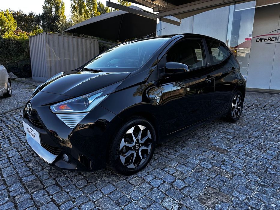 Toyota Aygo 1.0 X-Clusiv Black