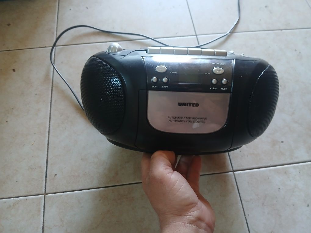 Rádio em bom estado