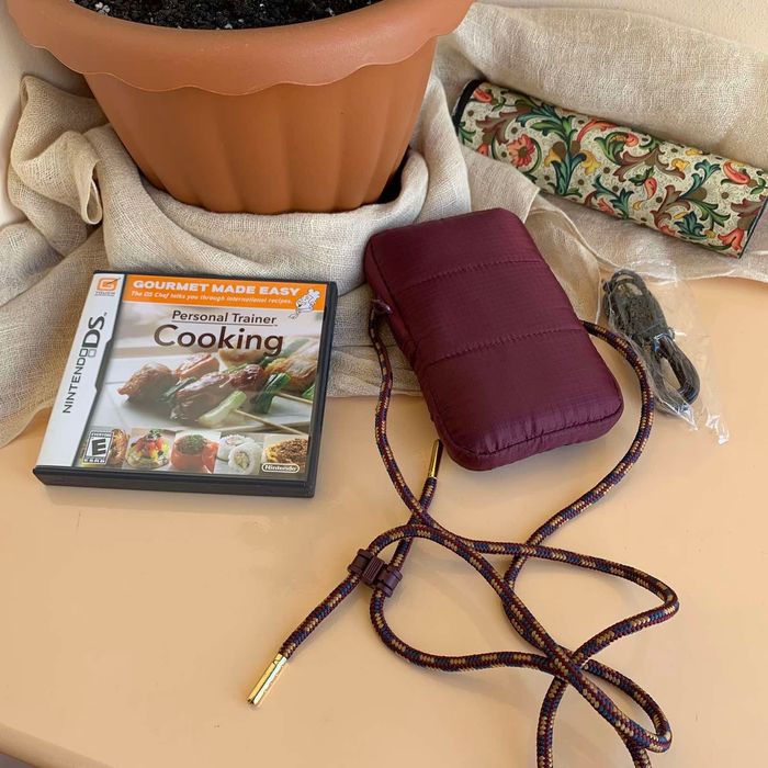 Портативна приставка Nintendo DS Lite, стілус, гра шнур зарядки, сумка