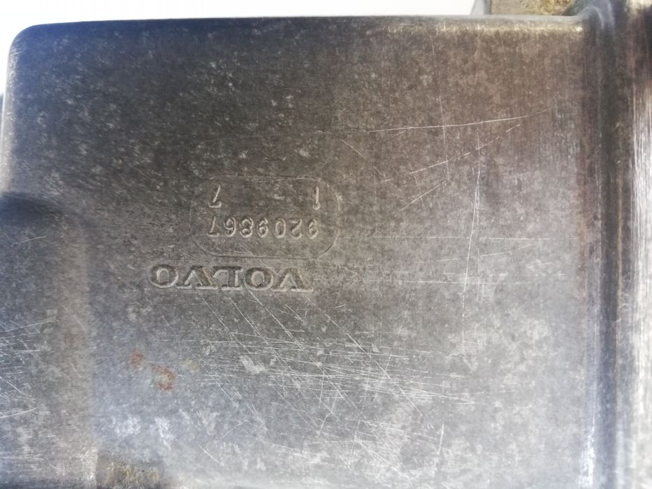 Volvo s80 2.4b 03r obudowa termostatu z czujnikiem temperatury orygina