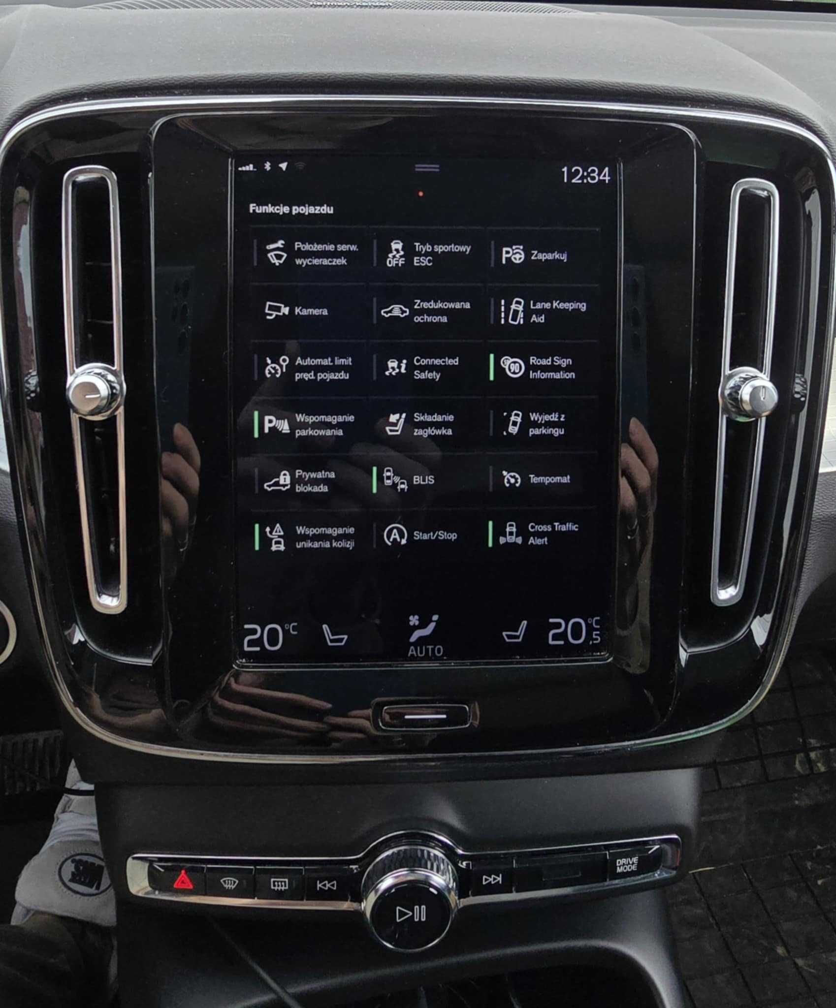 Volvo XC40 CEGLANA CZERWIEŃ zadbany BOGATO wyposażony
