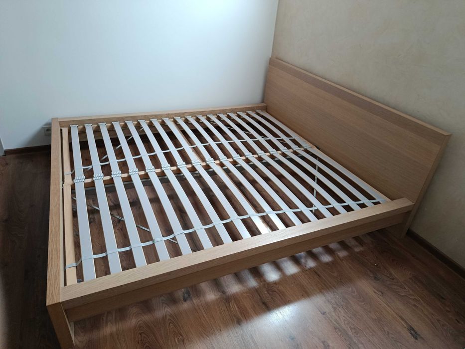 Sprzedam łóżko Ikea 180/200