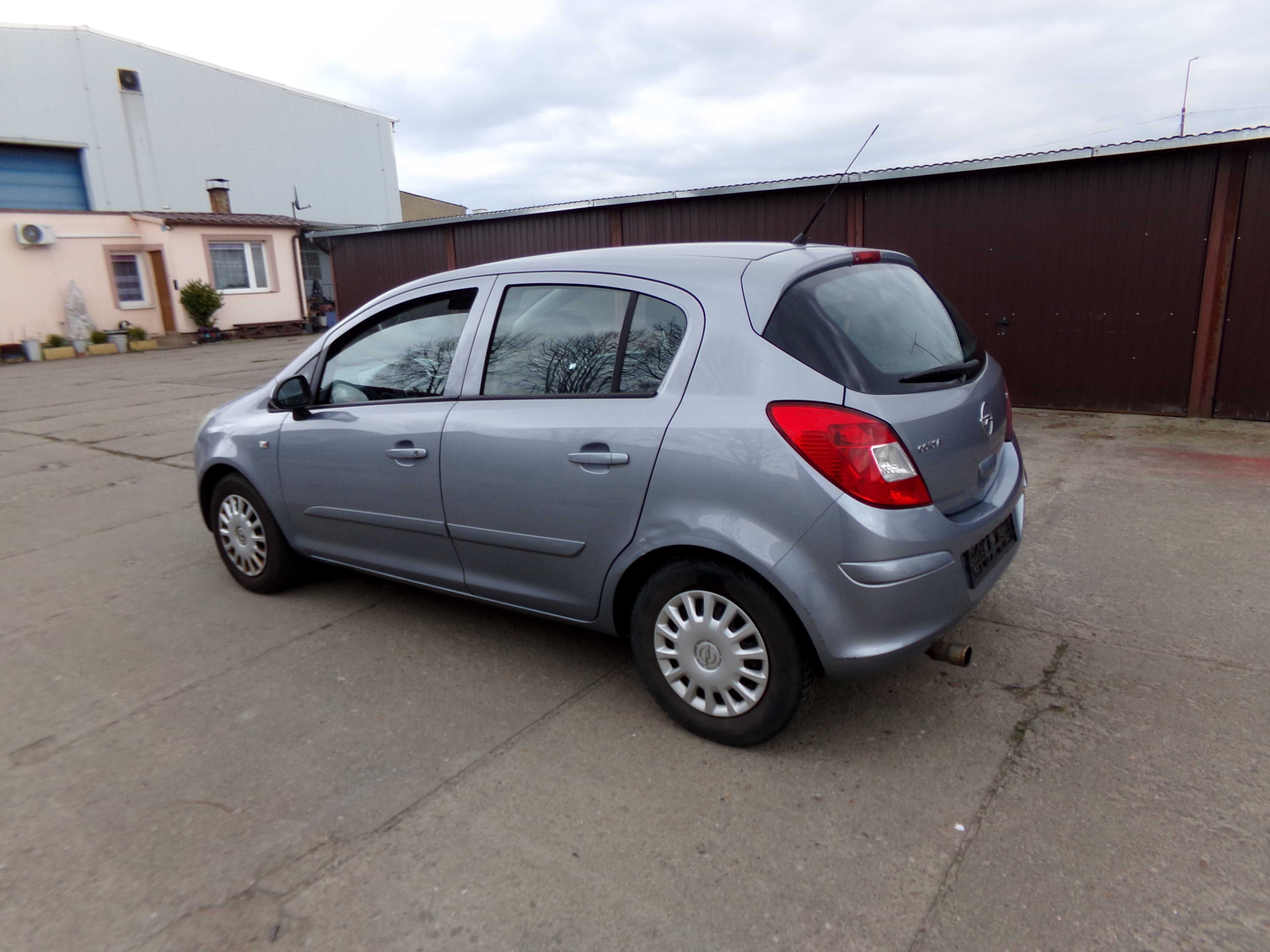 OPEL CORSA  D   - 1.4 benzyna -  2007 -   5 Drzwi   - Okazja