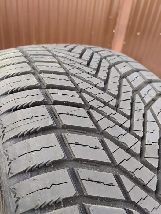 4x Opony całoroczne MAZZINI 205/40R17 NOWE.