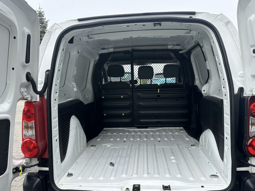 Berlingo Partner 1.6 e-hdi 3 osobowe zadbany !