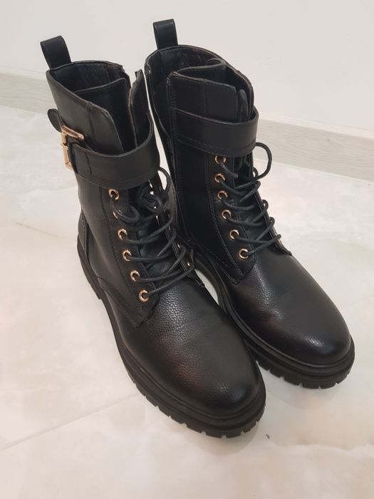 Демсезонні черевики, ботинки 39 розмір