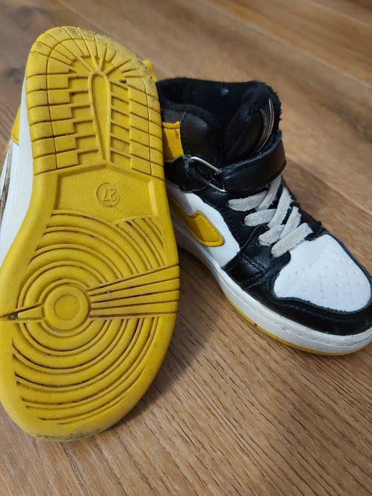 Взуття для хлопчика осіннє