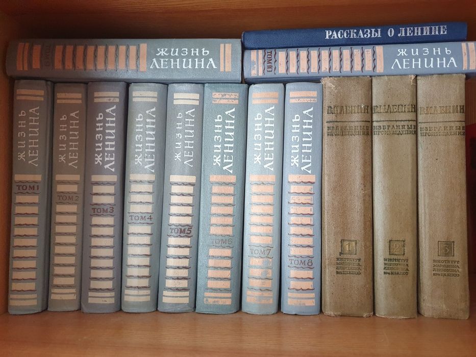 Собрания сочинений Пушкин Гоголь Гайдар