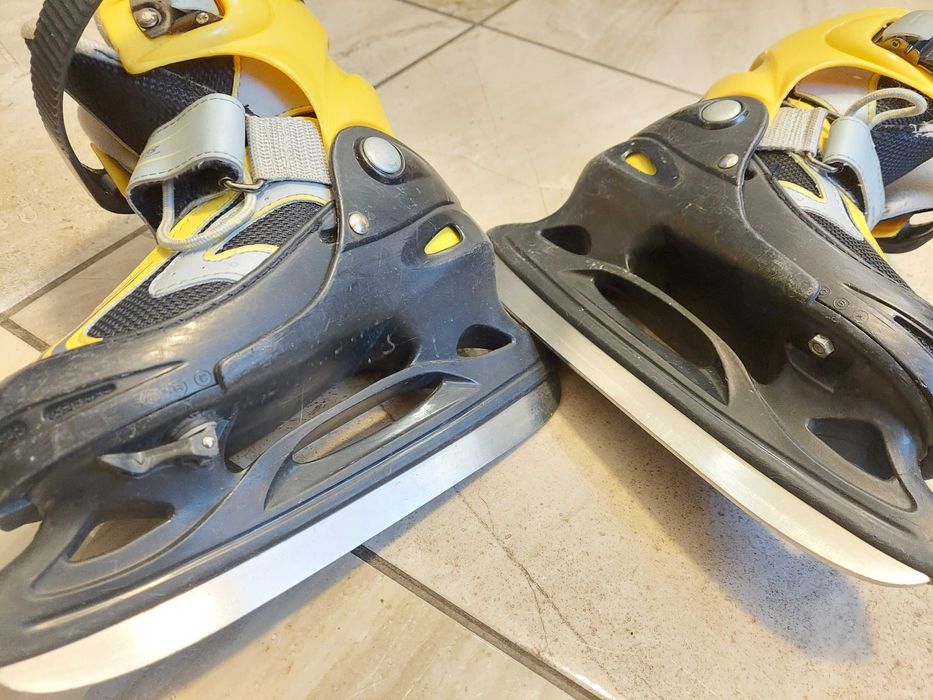 Łyżwy regulowane 30-33