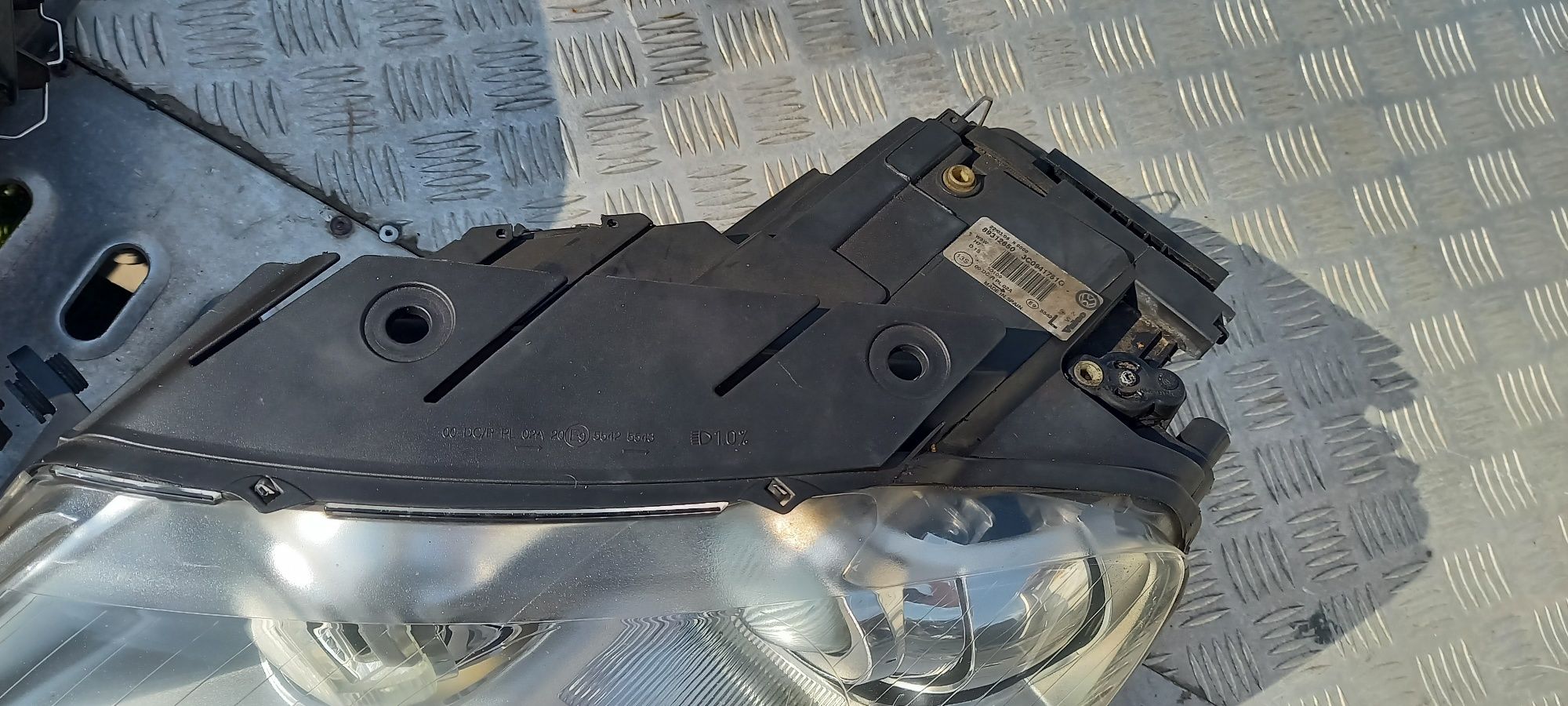 Lampy Lewy Prawy przód Bi Xenon Reflektor Vw Passat B6 3C0 EUROPA Kpl.