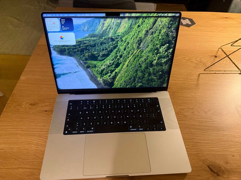 Macbook Pro 16" 2023 / M2 Pro / 16GB Ram / 500GB Disco