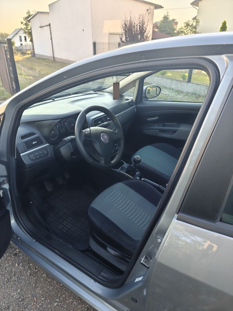 Fiat Grande Punto 1.4 8v 77 KM – klima, świeży rozrząd