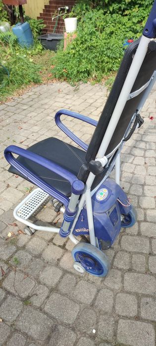 Sprzedam krzesło schodowe ze wspomaganiem elektrycznym