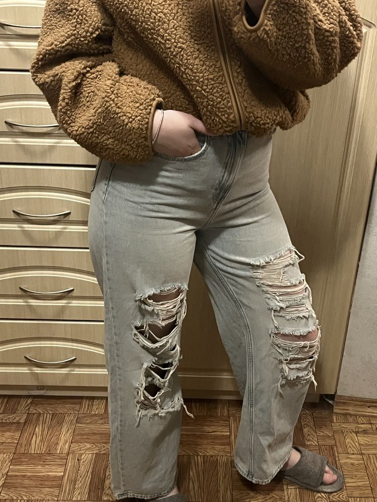 Рваные джинсы широкие