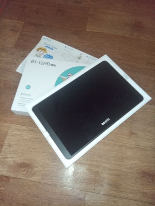 Графический планшет BOSTO BT-12HD Графічний планшет