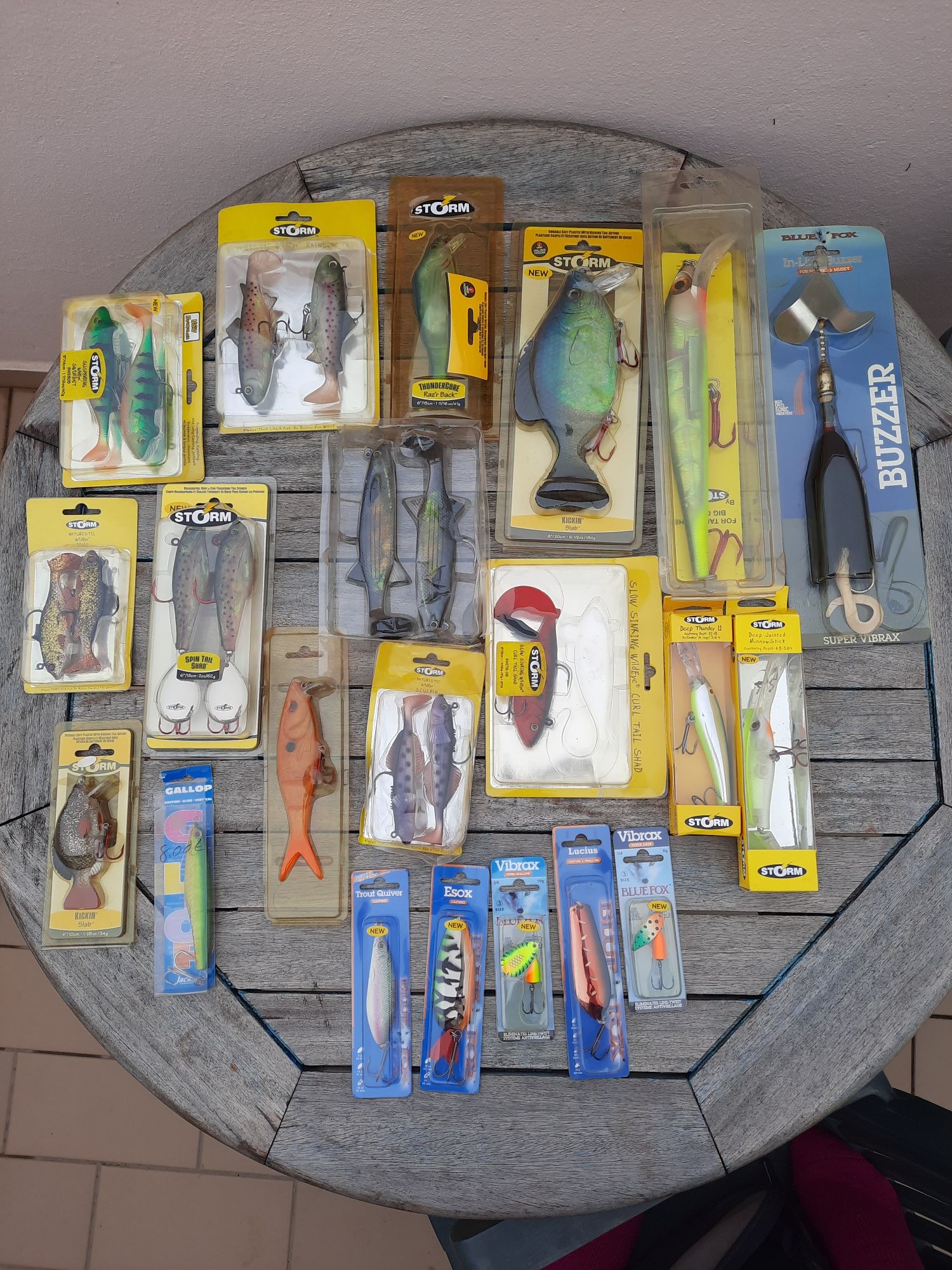 Lote de amostras novas para a pesca.