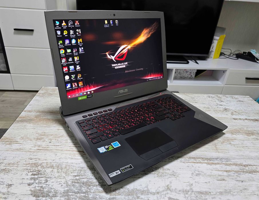 17.3" Asus ROG (Core i7/Nvidia GTX 980M 4GB/24GB ОЗУ/SSD 256GB+1000GB)