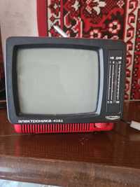 Телевизор старинный