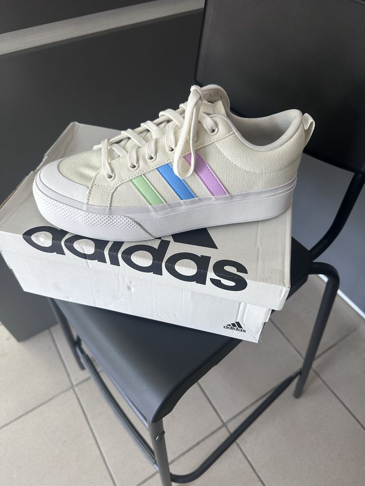 Кроссовки adidas bravada 2.0