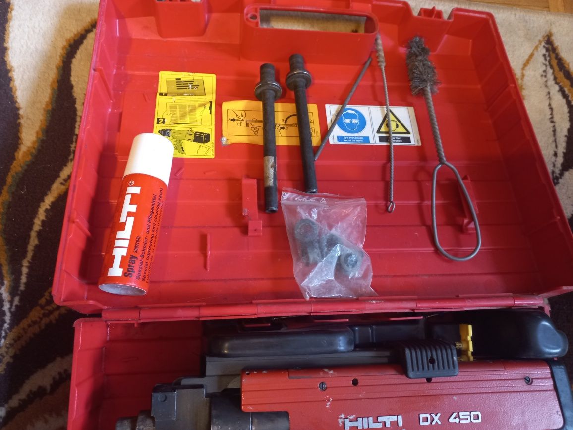 Sprzedam gwoździarka- osadzak, Hilti  DX 450