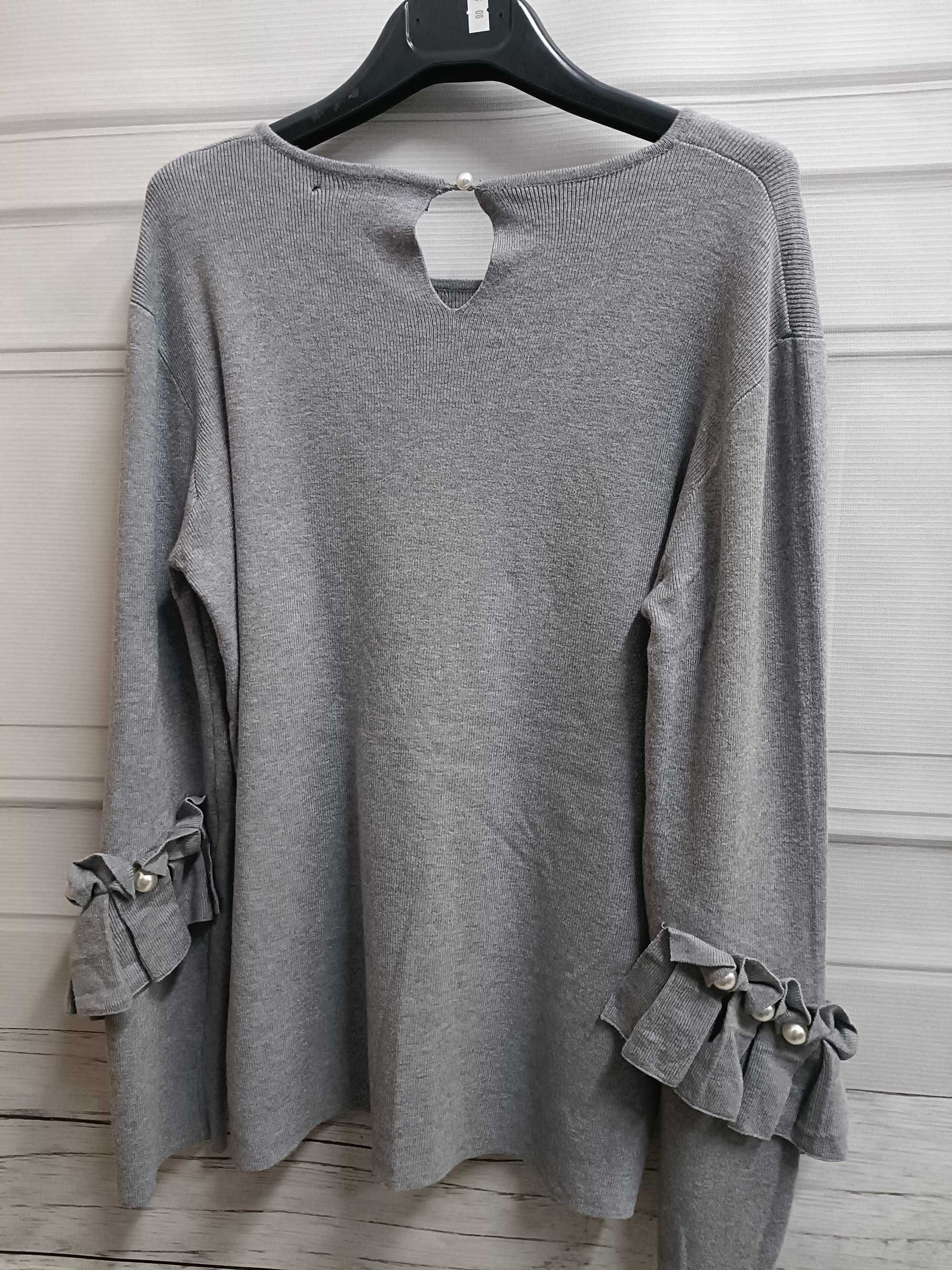 Sweter rozmiar oversize S/M