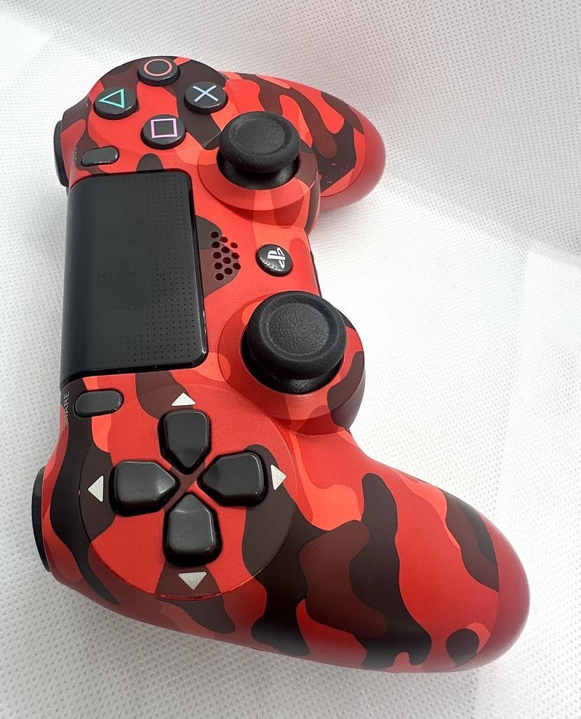 • Oryginalny Kontroler DualShock 4 V2

• Specyfikacja:

Kompaty