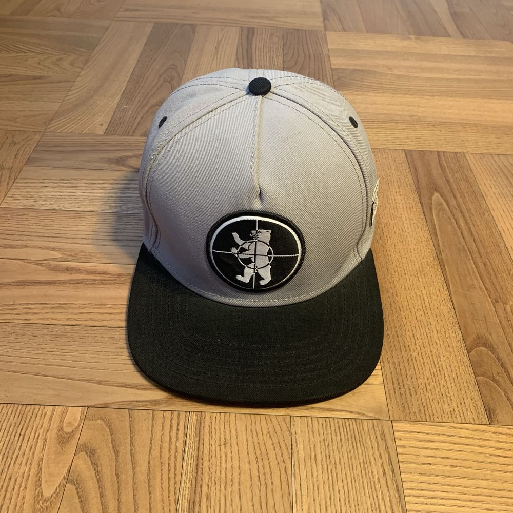 Czapka z daszkiem typu snapback Cayler & Sons