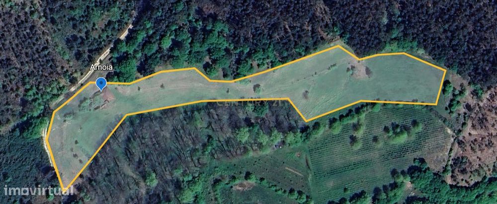 Moradia T3 para Reabilitar Terreno com 1,06 Ha  em Celorico de Basto