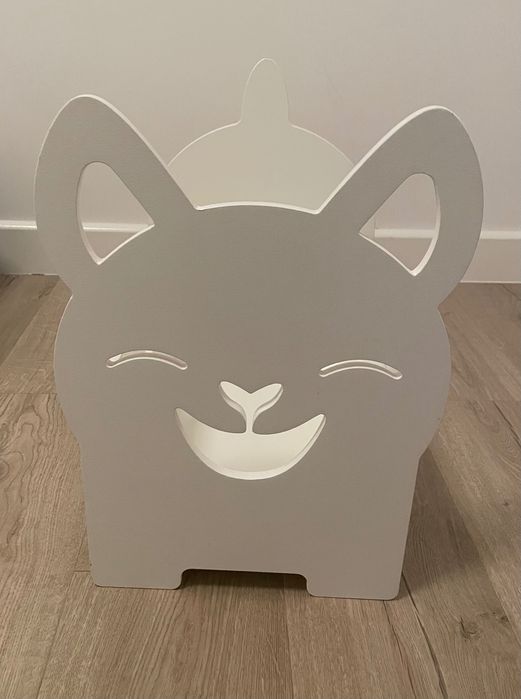 Skrzynia na książki kotek dla dzieci