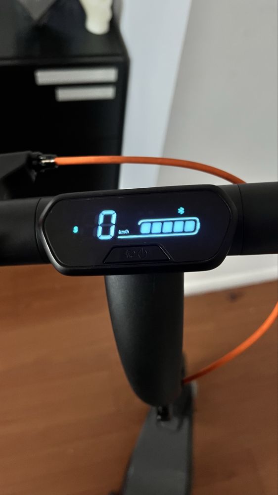 Ninebot e2 pro.