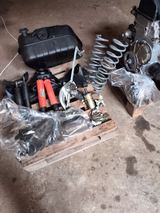 Двигун ваз.21011.редуктор.моста.2102.балка.і.інші.запчастини.2101-2107