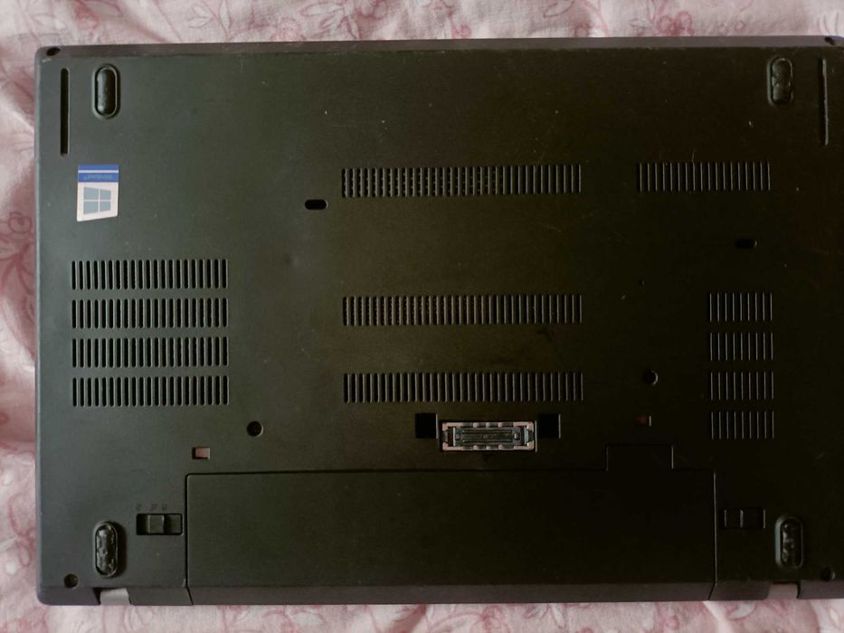 Thinkpad T470, i5 7300U, 16GB RAM, 256GB SSD, 14" FullHD touch