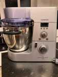 Robot Kenwood z funkcją gotowania i przystawkami